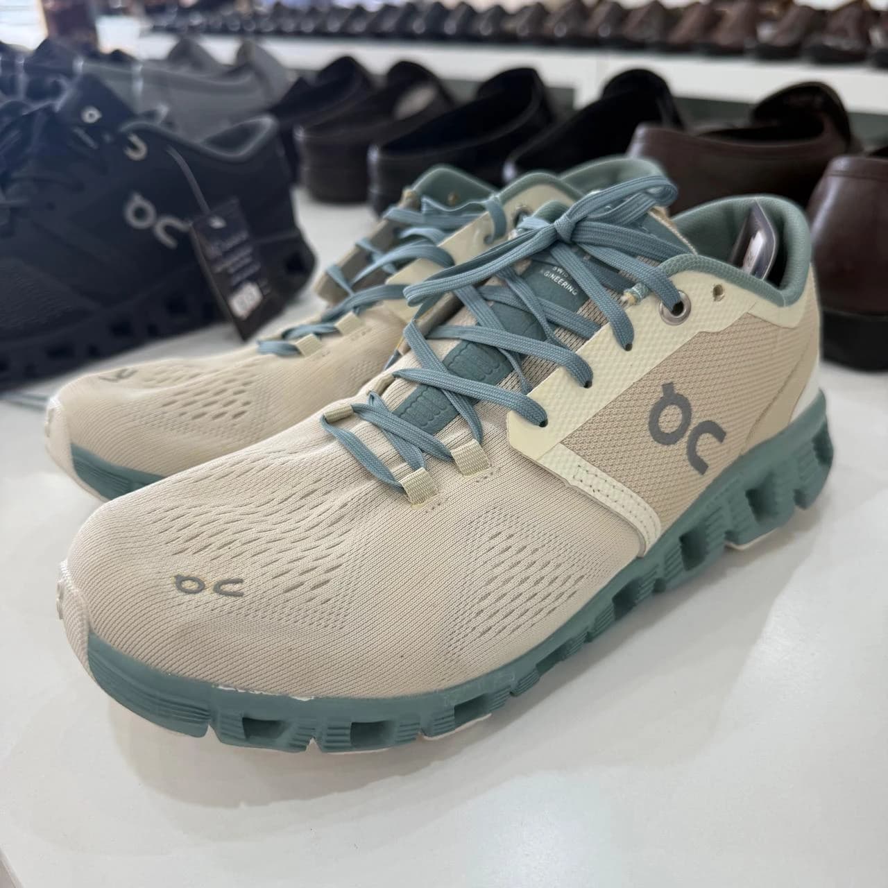 حذاء QC